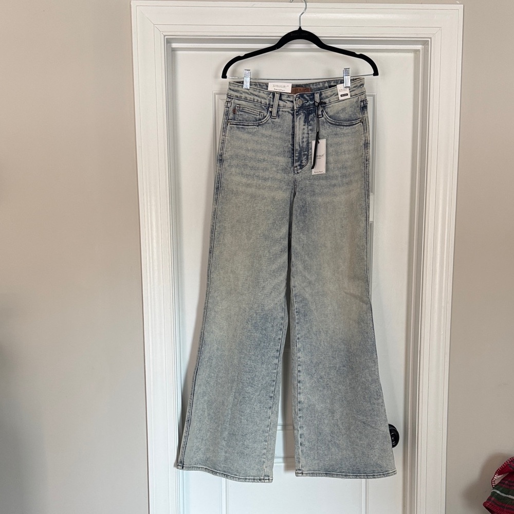Judy Blue Stonewashed Retro Wide Leg Jeans